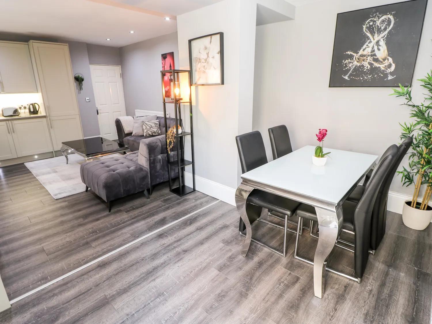 St John'S North Hotel Apartments Wakefield Esterno foto