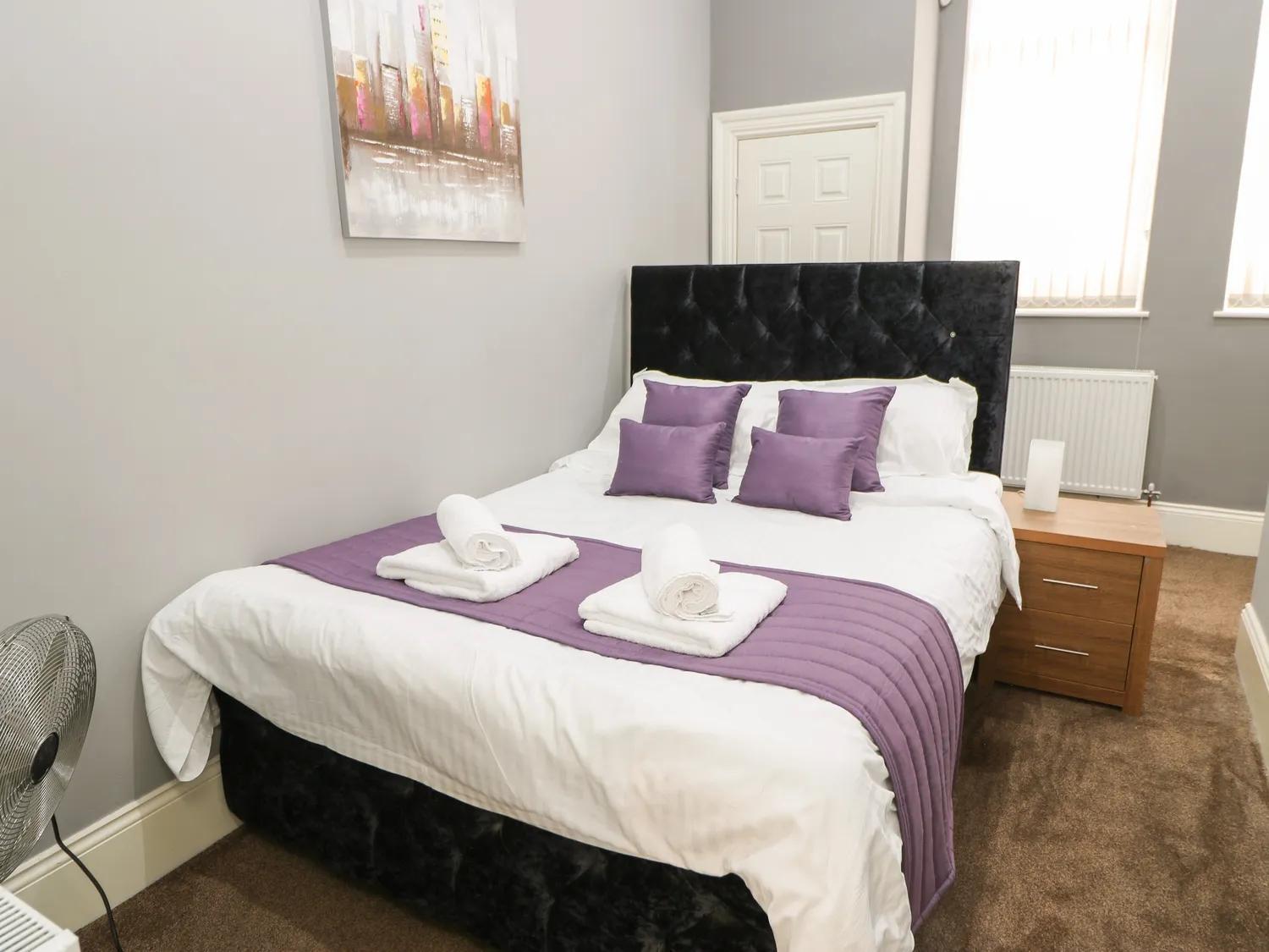 St John'S North Hotel Apartments Wakefield Esterno foto